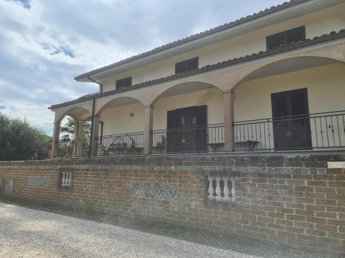 Novadomus Hotel Corfinio Buitenkant foto